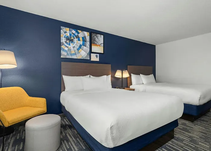 Express By Marriott Hotel 3*