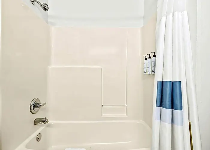 Express By Marriott Hotel 3*